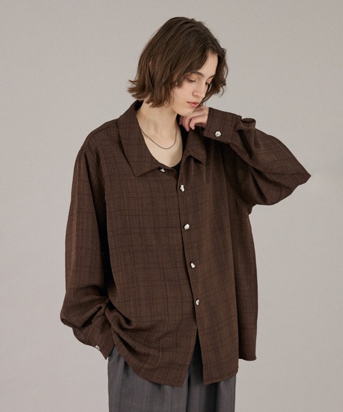 ONCILY（オンシェリー）の「SILVER BUTTON LONG SLEEVE SHIRT / シルバーボタンロングスリーブシャツ（シャツ/ブラウス・メンズ・ネイビー系/ホワイト系その他/ブラウン/オフホワイト/ネイビー/ブラック/ダークブラウン・SMALL/MEDIUM/LARGE）」の16枚目の写真