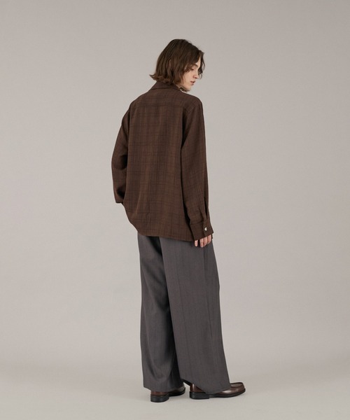 ONCILY（オンシェリー）の「SILVER BUTTON LONG SLEEVE SHIRT / シルバーボタンロングスリーブシャツ（シャツ/ブラウス・メンズ・ネイビー系/ホワイト系その他/ブラウン/オフホワイト/ネイビー/ブラック/ダークブラウン・SMALL/MEDIUM/LARGE）」の20枚目の写真