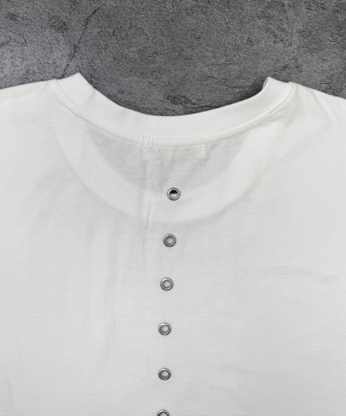 YACA（ヤーカ）の「Back Eyelet Tee/バックアイレットT（Tシャツ/カットソー・レディース・ブラック/ホワイト・FREE）」の17枚目の写真