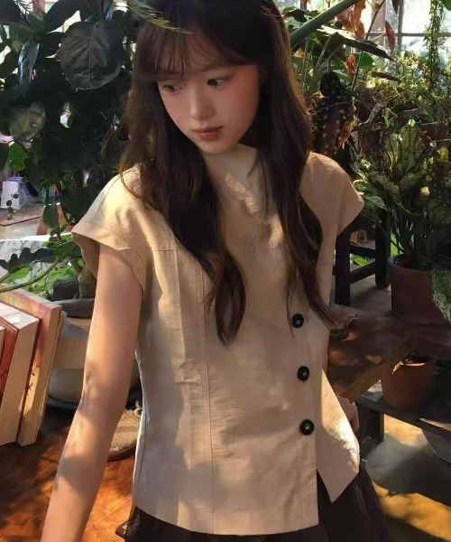 Sibra（シブラ）の「3color アシンメトリーボタン スタンドカラー半袖シャツブラウス（シャツ/ブラウス・レディース・ブラック/カーキ/ブルー・M）」の11枚目の写真