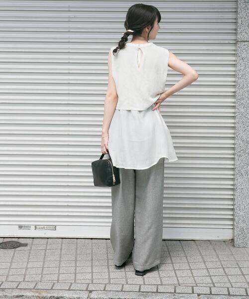 ITEMS URBANRESEARCH(アイテムズ アーバンリサーチ)の「ノースリーブニットドッキングシャツ(シャツ/ブラウス・レディース・ブラウン/オフホワイト/ブラック・FREE)」の9枚目の写真