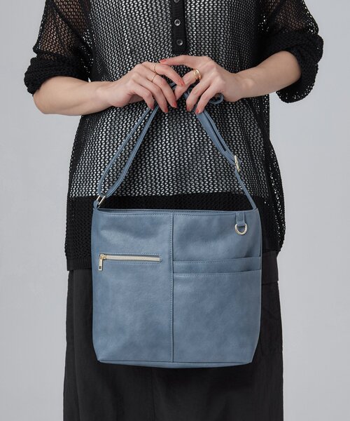 SHOO・LA・RUE(シューラルー)の「【多収納/汚れが目立ちにくい】8ポケット合皮2WAY ショルダーバッグ(ショルダーバッグ・レディース・ライトベージュ/ブルー/レッド系1/イエロー・00)」の3枚目の写真