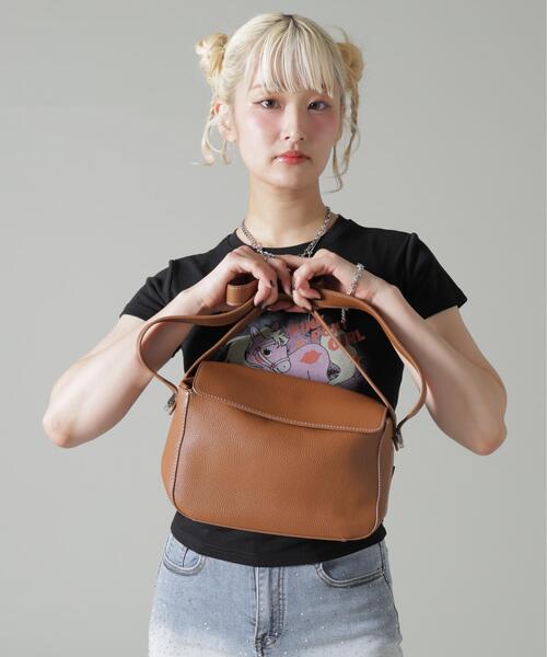 L.H.P(エルエイチピー)の「MAVYTH/メヴィス/2WAY BAG(ショルダーバッグ・レディース・ベージュ/ミント/イエロー/キャメル/ブラック・F)」の7枚目の写真