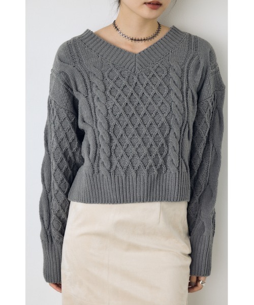 AZUL by moussy(アズールバイマウジー)の「【VERY11月号掲載】大人気定番!【ぬくもち】着丈バリエ シェニールVネックニット 秋服 冬服 長袖 ケーブルニット(ニット/セーター・レディース・ブラック/レッド/チャコールグレー/アイボリー・MEDIUM/SMALL)」の9枚目の写真