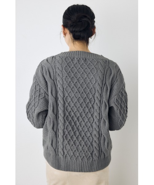 AZUL by moussy(アズールバイマウジー)の「【VERY11月号掲載】大人気定番!【ぬくもち】着丈バリエ シェニールVネックニット 秋服 冬服 長袖 ケーブルニット(ニット/セーター・レディース・ブラック/レッド/チャコールグレー/アイボリー・MEDIUM/SMALL)」の16枚目の写真