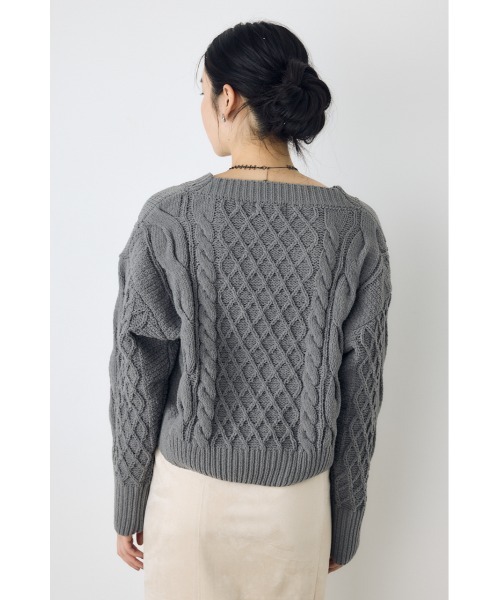 AZUL by moussy(アズールバイマウジー)の「【VERY11月号掲載】大人気定番!【ぬくもち】着丈バリエ シェニールVネックニット 秋服 冬服 長袖 ケーブルニット(ニット/セーター・レディース・ブラック/レッド/チャコールグレー/アイボリー・MEDIUM/SMALL)」の10枚目の写真