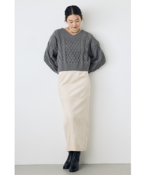 AZUL by moussy(アズールバイマウジー)の「【VERY11月号掲載】大人気定番!【ぬくもち】着丈バリエ シェニールVネックニット 秋服 冬服 長袖 ケーブルニット(ニット/セーター・レディース・ブラック/レッド/チャコールグレー/アイボリー・MEDIUM/SMALL)」の11枚目の写真