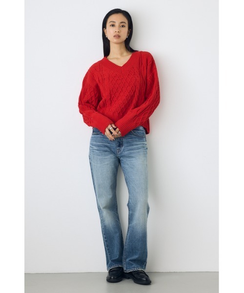 AZUL by moussy(アズールバイマウジー)の「【VERY11月号掲載】大人気定番!【ぬくもち】着丈バリエ シェニールVネックニット 秋服 冬服 長袖 ケーブルニット(ニット/セーター・レディース・ブラック/レッド/チャコールグレー/アイボリー・MEDIUM/SMALL)」の20枚目の写真