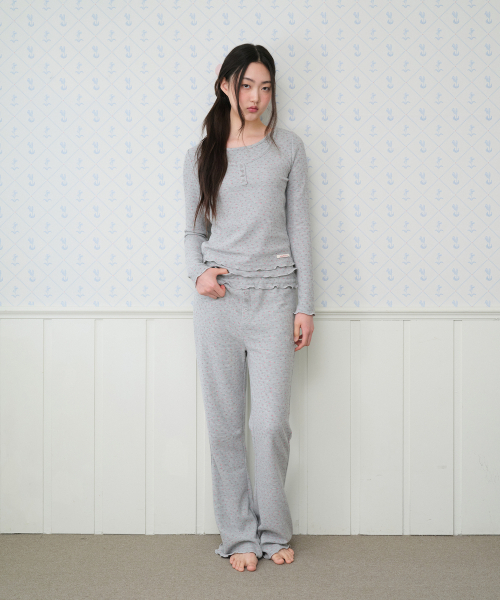 AMESWORLDWIDE（アメスワールドワイド）の「CLASSIC FLOWER BOOT CUT PANTS GREY（その他パンツ・レディース・その他・MEDIUM/SMALL）」の8枚目の写真