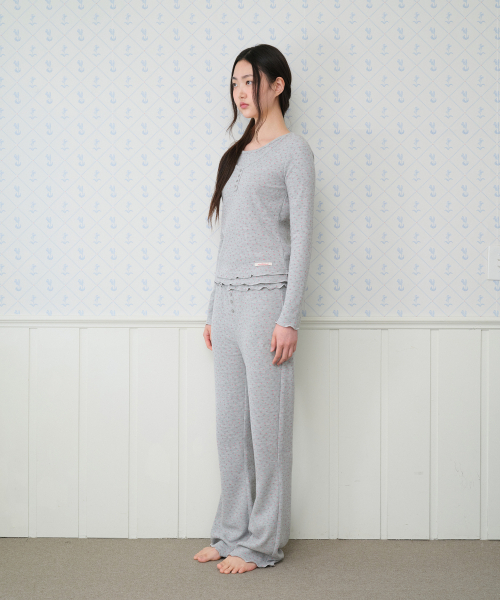 AMESWORLDWIDE（アメスワールドワイド）の「CLASSIC FLOWER BOOT CUT PANTS GREY（その他パンツ・レディース・その他・MEDIUM/SMALL）」の7枚目の写真