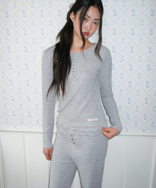 AMESWORLDWIDE（アメスワールドワイド）の「CLASSIC FLOWER BOOT CUT PANTS GREY（その他パンツ・レディース・その他・MEDIUM/SMALL）」の4枚目の写真