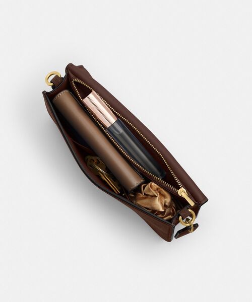 COACH(コーチ)の「エローラ トップ ハンドル クロスボディ バッグ(ショルダーバッグ・レディース・ブラウン系その他・ONE)」の9枚目の写真