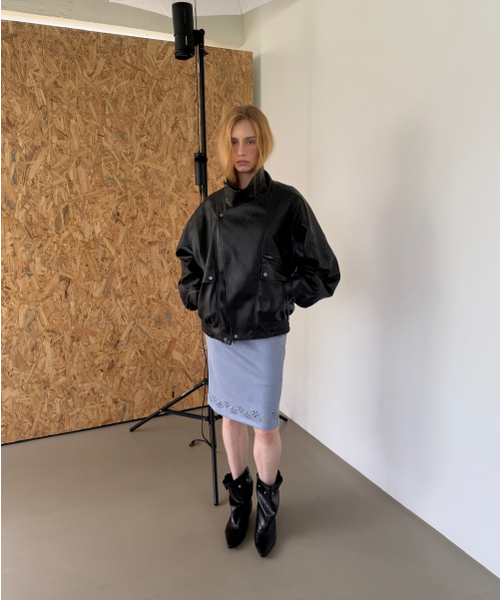 ASURA（アスラ）の「SUEDE PUNCHED MIDI SKIRT (BLUE)（スカート・レディース・その他・MEDIUM/SMALL）」の4枚目の写真