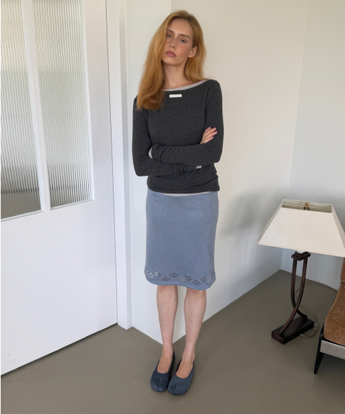 ASURA（アスラ）の「SUEDE PUNCHED MIDI SKIRT (BLUE)（スカート・レディース・その他・MEDIUM/SMALL）」の5枚目の写真