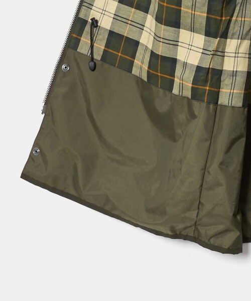 Barbour(バブアー)の「【別注】<BARBOUR> MODIFIED BEAUFORT/ビューフォート(その他アウター・メンズ・オリーブ/ブラック・36/38/40)」の6枚目の写真