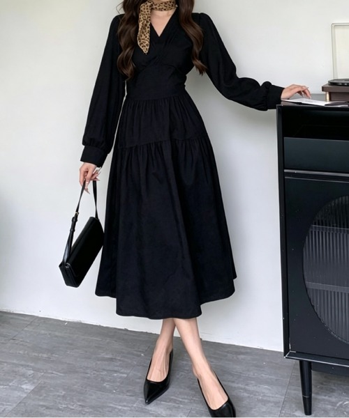 FLINEA(フリネア)の「Vネックコーデュロイ長袖ワンピース(ワンピース・レディース・グレー/ブラック/キャメル/グリーン・FREE)」の7枚目の写真