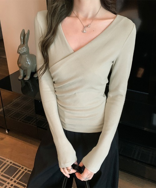 LEMOA(レモア)の「カシュクール風レイヤード長袖リブカットソー(Tシャツ/カットソー・レディース・ブラック/ダークブラウン/ベージュ/グレイッシュベージュ・MEDIUM/LARGE/X-LARGE)」の20枚目の写真
