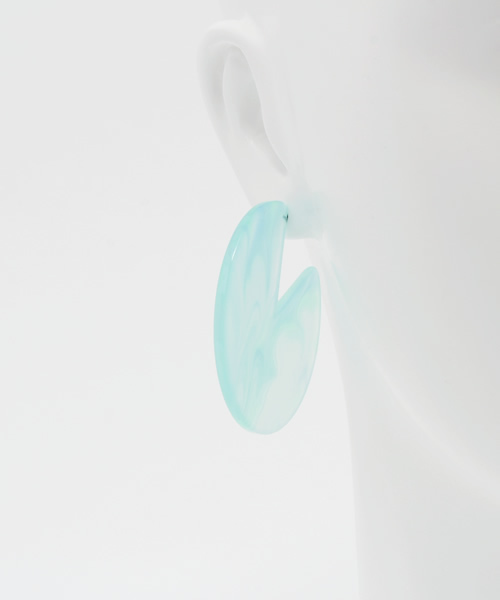 KBF(ケイビーエフ)の「KBF アクリルサークルピアス(ピアス(両耳用)・レディース・ライトブルー/ブラウン系その他/ピンク・ONE)」の4枚目の写真