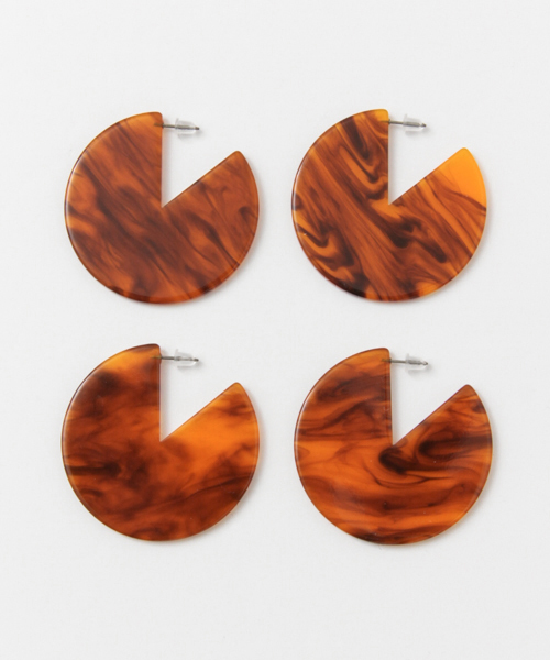 KBF(ケイビーエフ)の「KBF アクリルサークルピアス(ピアス(両耳用)・レディース・ライトブルー/ブラウン系その他/ピンク・ONE)」の5枚目の写真