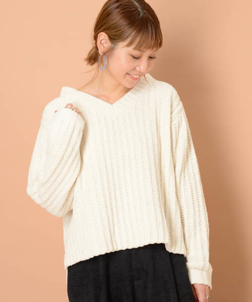 mystic(ミスティック)の「モールニット(ニット/セーター・レディース・イエロー/アイボリー/ブラック/ブルー・フリ-)」の2枚目の写真