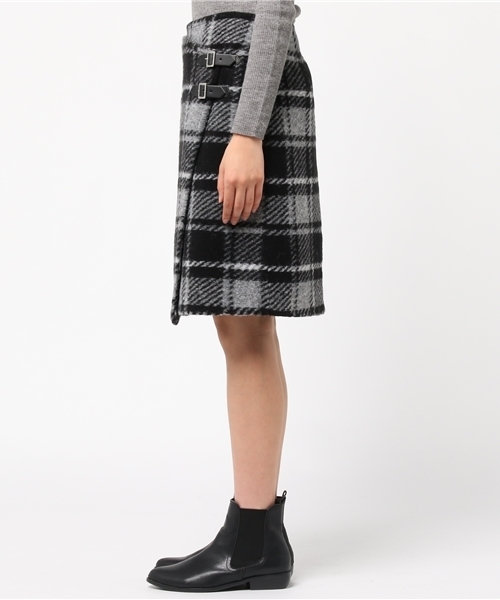 RODEO CROWNS WIDE BOWL（ロデオクラウンズワイドボウル）の「チェック スライバー スカート（スカート・レディース・ベージュ系その他/ブラック系その他/ダークネイビー・SMALL/MEDIUM）」の5枚目の写真