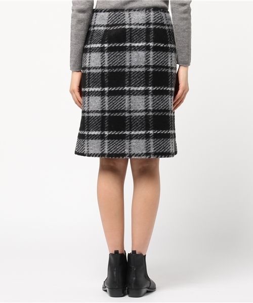 RODEO CROWNS WIDE BOWL（ロデオクラウンズワイドボウル）の「チェック スライバー スカート（スカート・レディース・ベージュ系その他/ブラック系その他/ダークネイビー・SMALL/MEDIUM）」の6枚目の写真