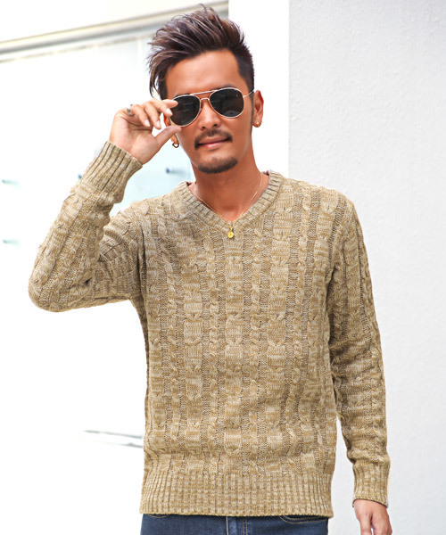 LUXSTYLE（ラグスタイル）の「ケーブル編みVネックニットソー（ニット/セーター・メンズ・ブラック/オフホワイト/ネイビー/ベージュ/サックスブルー/ホワイト×ブラック/ミックスグレー/ホワイト系その他/ブラック系その他/ブラック系その他2/ホワイト×ネイビー/ブルー系その他/ブラック系その他3/ブルー系その他3/ブルー系その他2/ダークネイビー/チャコール・XL/M/L）」の12枚目の写真