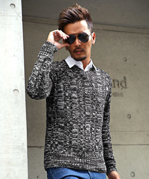 LUXSTYLE（ラグスタイル）の「ケーブル編みVネックニットソー（ニット/セーター・メンズ・ブラック/オフホワイト/ネイビー/ベージュ/サックスブルー/ホワイト×ブラック/ミックスグレー/ホワイト系その他/ブラック系その他/ブラック系その他2/ホワイト×ネイビー/ブルー系その他/ブラック系その他3/ブルー系その他3/ブルー系その他2/ダークネイビー/チャコール・XL/M/L）」の7枚目の写真