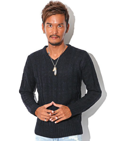 LUXSTYLE（ラグスタイル）の「ケーブル編みVネックニットソー（ニット/セーター・メンズ・ブラック/オフホワイト/ネイビー/ベージュ/サックスブルー/ホワイト×ブラック/ミックスグレー/ホワイト系その他/ブラック系その他/ブラック系その他2/ホワイト×ネイビー/ブルー系その他/ブラック系その他3/ブルー系その他3/ブルー系その他2/ダークネイビー/チャコール・XL/M/L）」の16枚目の写真