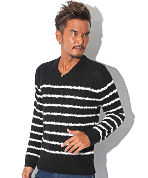 LUXSTYLE（ラグスタイル）の「ケーブル編みVネックニットソー（ニット/セーター・メンズ・ブラック/オフホワイト/ネイビー/ベージュ/サックスブルー/ホワイト×ブラック/ミックスグレー/ホワイト系その他/ブラック系その他/ブラック系その他2/ホワイト×ネイビー/ブルー系その他/ブラック系その他3/ブルー系その他3/ブルー系その他2/ダークネイビー/チャコール・XL/M/L）」の8枚目の写真