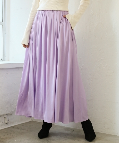 A part by（アパートバイ）の「Pサテンギャザーマキシスカート 775794 （スカート・レディース・マスタード/ライトグレー/ブラック/ブラウン系その他/グリーン/ライトパープル・FREE）」の5枚目の写真