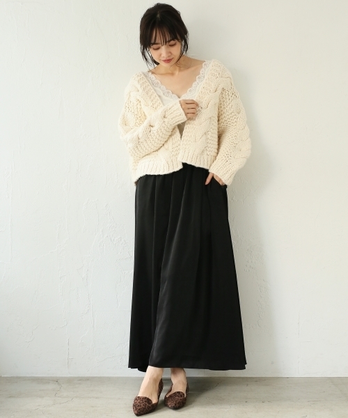 A part by（アパートバイ）の「Pサテンギャザーマキシスカート 775794 （スカート・レディース・マスタード/ライトグレー/ブラック/ブラウン系その他/グリーン/ライトパープル・FREE）」の13枚目の写真