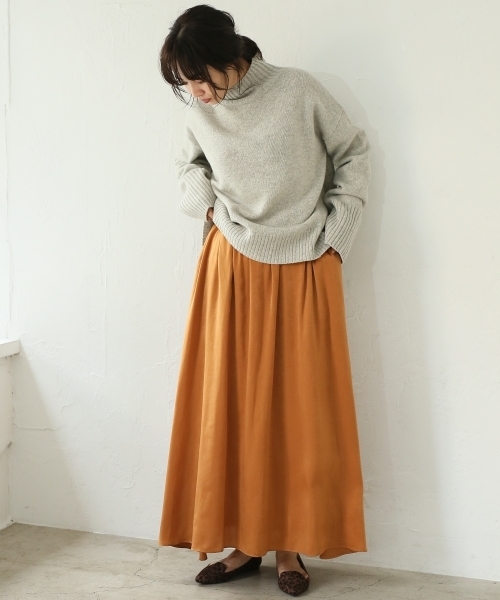 A part by（アパートバイ）の「Pサテンギャザーマキシスカート 775794 （スカート・レディース・マスタード/ライトグレー/ブラック/ブラウン系その他/グリーン/ライトパープル・FREE）」の9枚目の写真