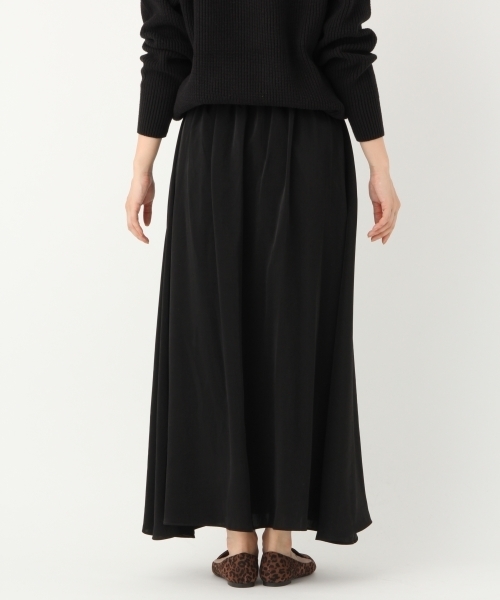 A part by（アパートバイ）の「Pサテンギャザーマキシスカート 775794 （スカート・レディース・マスタード/ライトグレー/ブラック/ブラウン系その他/グリーン/ライトパープル・FREE）」の16枚目の写真