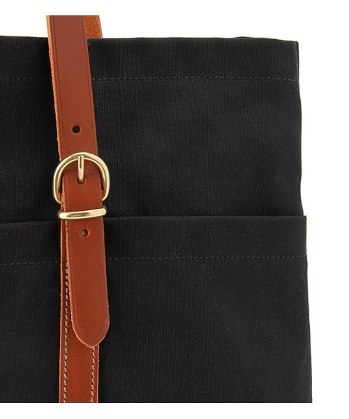 IL BISONTE（イルビゾンテ）の「IL BISONTE / CANVAS x LEATHER / TOTE BAG（トートバッグ・レディース・ネイビー/オリーブ/ブラウン系その他/ブラック系その他/ブラック×ブラック/グリーン系その他/ブラウン/ダークブラウン/レッド/ブラウン系その他2・FREE）」の22枚目の写真