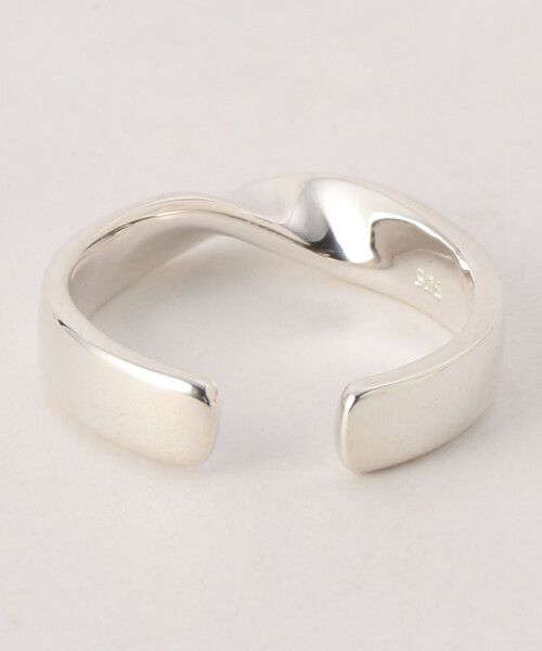 BEAUTY&YOUTH UNITED ARROWS（ビューティーアンドユースユナイテッドアローズ）の「BY シルバー ツイスト リング（リング・メンズ・シルバー・11/19/15 ）」の3枚目の写真