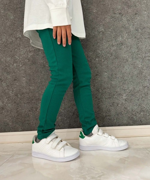 THE CASUAL(カジュアル)の「キッズ ストレッチパンツ レギパン(その他パンツ・キッズ・ピンク系その他/アッシュグレー/カーキ/レッド/パープル/マスタード/グリーン/エメラルド/オレンジ/ライム/ブラウン/ラベンダー/ネイビー/サックスブルー/ブラック/キャメル/レッド系その他/ロイヤルブルー/ピンク/チャコール/アイボリー/インディゴブルー・160cm/90cm/150cm/95cm/80cm/130cm/140cm/100cm/120cm/110cm)」の9枚目の写真