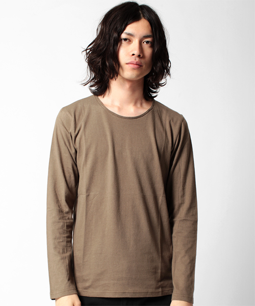 NANO universe(ナノユニバース)の「プレミアムスウィートクルーネックTeeL/S(Tシャツ/カットソー・メンズ・ホワイト/トップグレー/チャコール/ラベンダー/スモークピンク/ライトパープル/パープル/ターコイズブルー/ネイビー/グリーン/ベージュ/オリーブ/マスタード/ボルドー/オレンジ/ダークグレー/ブラック・38/40/42)」の7枚目の写真