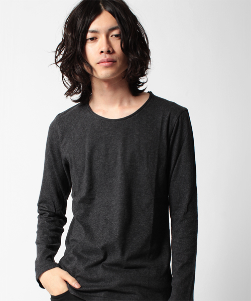 NANO universe(ナノユニバース)の「プレミアムスウィートクルーネックTeeL/S(Tシャツ/カットソー・メンズ・ホワイト/トップグレー/チャコール/ラベンダー/スモークピンク/ライトパープル/パープル/ターコイズブルー/ネイビー/グリーン/ベージュ/オリーブ/マスタード/ボルドー/オレンジ/ダークグレー/ブラック・38/40/42)」の5枚目の写真