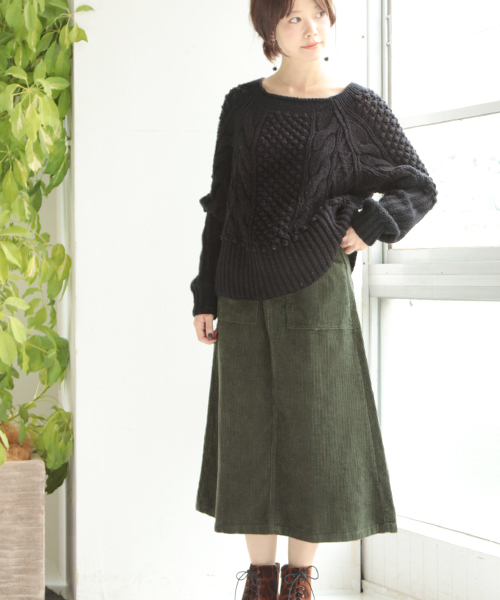 SESTO（セスト）の「コーデュロイロングスカート（スカート・レディース・ブラック/ベージュ/グレー/カーキ/ピンク/オレンジ/キャメル・M）」の5枚目の写真