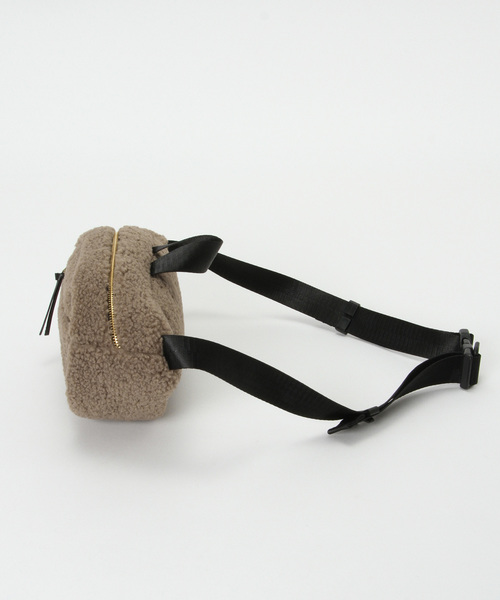 Legato Largo(レガートラルゴ)の「【Legato Largo レガートラルゴ】ボア ボディバッグ(ボディバッグ/ウエストポーチ・レディース・ブラック/ブラウン/アイボリー・ONE SIZE)」の13枚目の写真