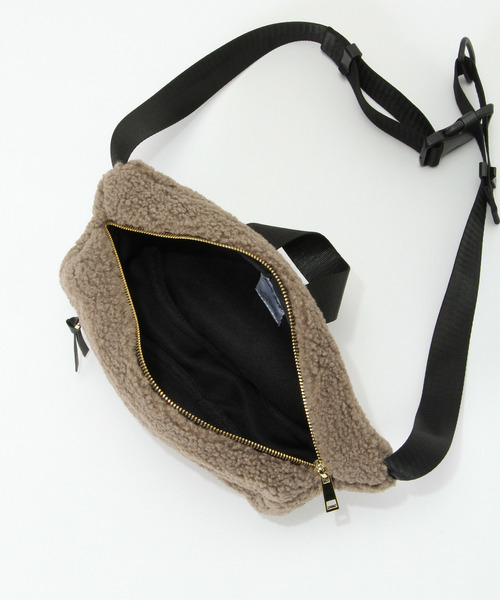 Legato Largo(レガートラルゴ)の「【Legato Largo レガートラルゴ】ボア ボディバッグ(ボディバッグ/ウエストポーチ・レディース・ブラック/ブラウン/アイボリー・ONE SIZE)」の18枚目の写真