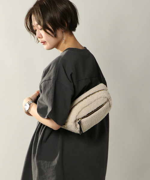 Legato Largo(レガートラルゴ)の「【Legato Largo レガートラルゴ】ボア ボディバッグ(ボディバッグ/ウエストポーチ・レディース・ブラック/ブラウン/アイボリー・ONE SIZE)」の4枚目の写真