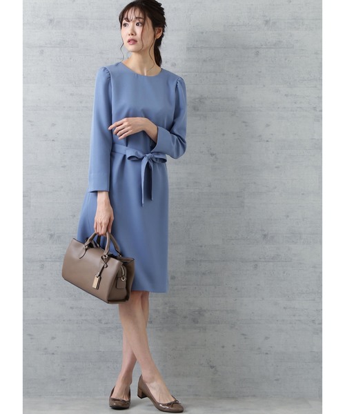 NATURAL BEAUTY BASIC(ナチュラルビューティーベーシック)の「〈WEB限定〉ベルテッドサックワンピース(ワンピース・レディース・チャコールグレー/ネイビー/ブルー・SMALL/MEDIUM/LARGE)」の5枚目の写真
