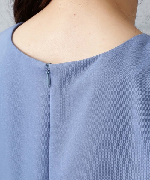 NATURAL BEAUTY BASIC(ナチュラルビューティーベーシック)の「〈WEB限定〉ベルテッドサックワンピース(ワンピース・レディース・チャコールグレー/ネイビー/ブルー・SMALL/MEDIUM/LARGE)」の9枚目の写真