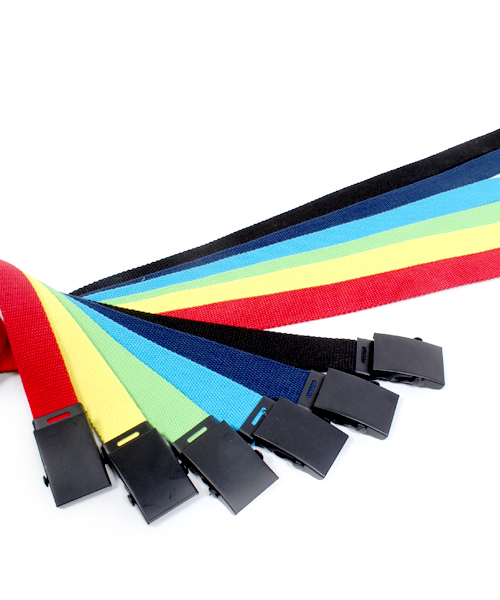 WEGO(ウィゴー)の「WEGO/カラーバックルベルト(ベルト・メンズ・ブラック/グリーン/ブルー/ネイビー/イエロー/レッド・FREE)」の4枚目の写真