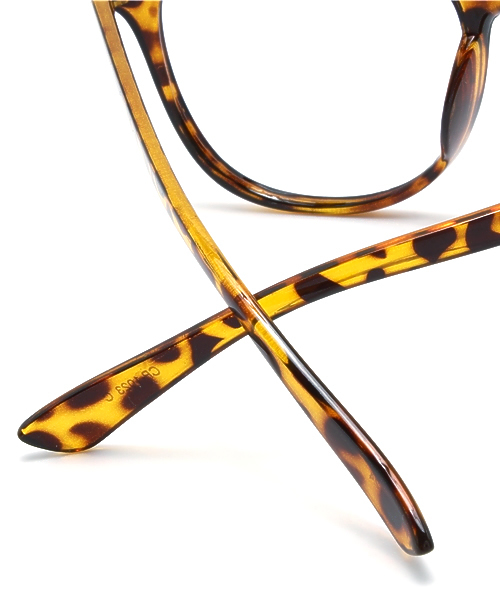 WEGO(ウィゴー)の「WEGO/ウェリントンタイプ(レンズ無し)(メガネ・メンズ・ブラック/ブラウン系その他・FREE)」の9枚目の写真