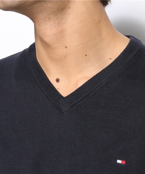TOMMY HILFIGER（トミーヒルフィガー）の「PACIFIC V-NK SWEATER（ニット/セーター・メンズ・ブラック/ネイビー/レッド・SMALL/MEDIUM/LARGE/X-LARGE）」の5枚目の写真