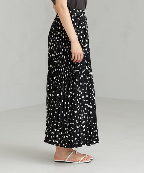 green label relaxing(グリーンレーベルリラクシング)の「<MGHT>FFC ウエストゴム ランダム プリーツ スカート (スカート・レディース・ブラック/その他1/その他2・FREE)」の6枚目の写真