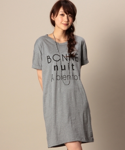 BEAUTY&YOUTH UNITED ARROWS(ビューティーアンドユースユナイテッドアローズ)の「BYBC ロゴ TEE ワンピース(ワンピース・レディース・ブラック/グレー/ネイビー・フリー)」の1枚目の写真